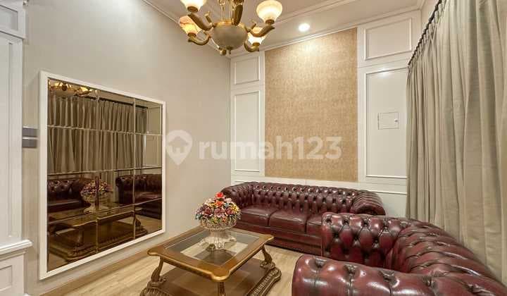 For Sale 1-Story House Ready to Live In, Spacious and Comfortable Yard, Jatinegara Area, East Jakarta 030