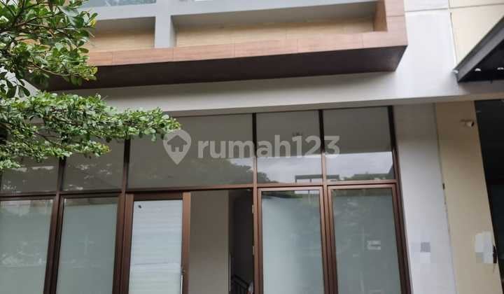 Ruko Strategis Disewakan di Savoy Jgc Cakung (037)