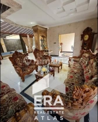 Rumah Mewah Ada Swimming Pool + Ruang Karaoke, Lokasi Di Bukit Wahid Smg