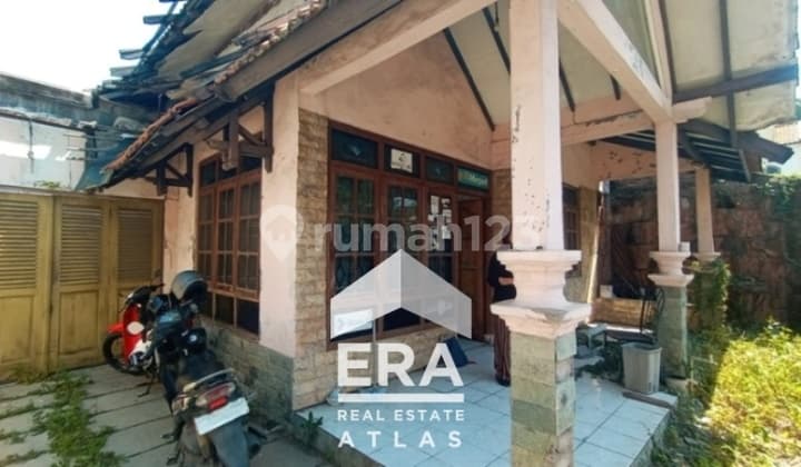 Rumah Lama Lokasi Strategis di Dekat Jl. Sudirman Semarang