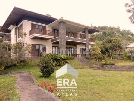 Vila Mewah Lokasi di Dekat Alun Alun Bandungan Kab Semarang