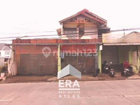 Toko Dan Rumah Lokasi Strategis di Taman Pahlawan Salatiga
