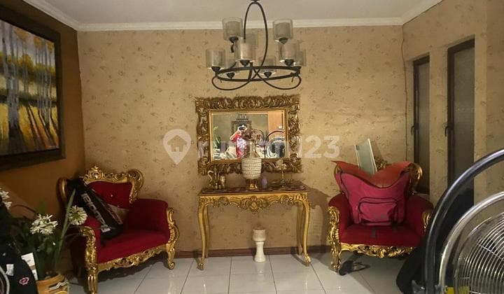 Jual Cepat Rumah Pinggir Jalan Raya Bisa Buat Usaha