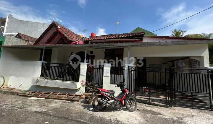 Ready-to-Occupy House in Duren Jaya, Bekasi