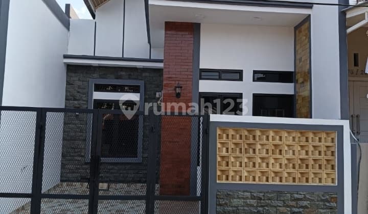 Dijualrumah Menawan di Pesona Anggrek. Bekasi