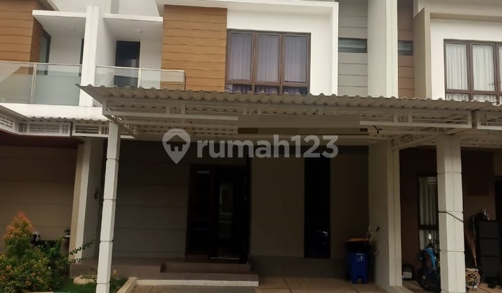 Disewa Rumah Baru di Summarecon bekasi (C1015)