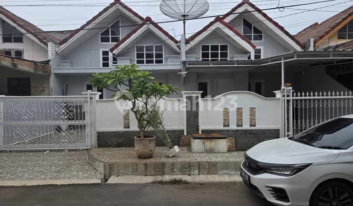 For Sale: Rumah Taman Harapan Baru - Bekasi (C0530)