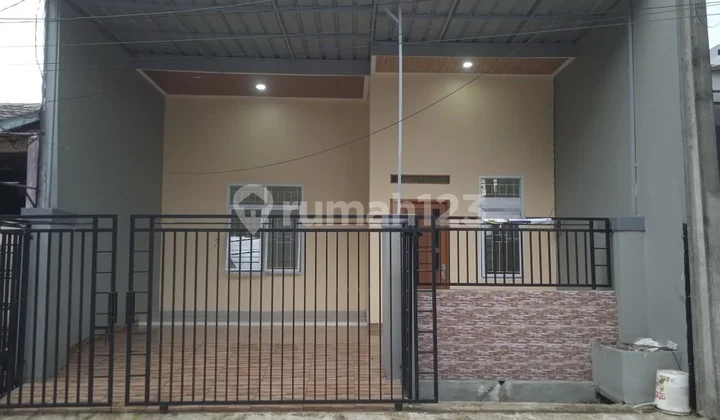 Siap Huni, Rumah di Bulevar Hijau Bekasi (Knt)