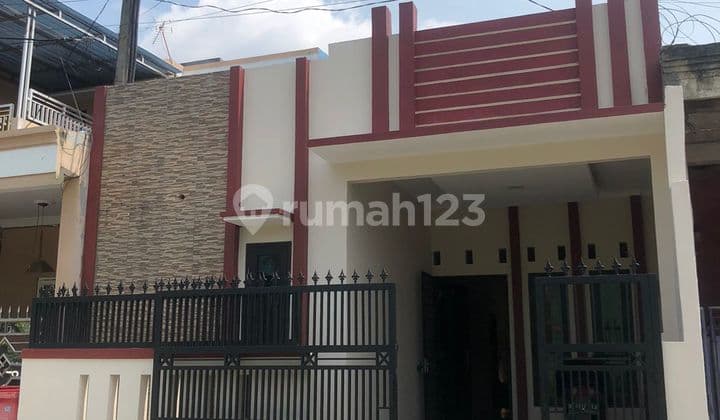 Dijual Rumah Lokasi Strategis di Pondok Ungu Permai ( H0702 )