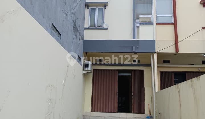 Bebas Banjir, Rumah, 3 Lantai, SHM, Siap Huni(D0093)