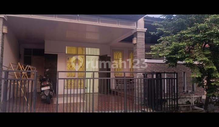 Disewakan Rumah Luas Kt 2 di Taman Harapan Baru Bekasi
