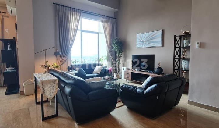 4 Bedroom Apartment in Senayan Near Office Area