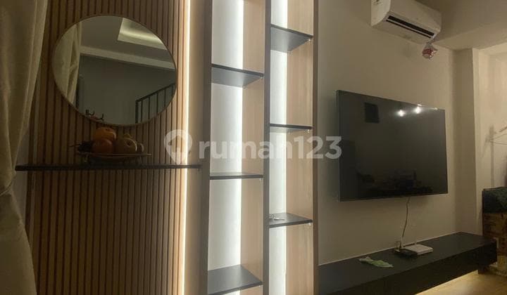 Turun Harga Jual Cepattt Rumah 2 Lantai di Lippo Karawaci Utara
