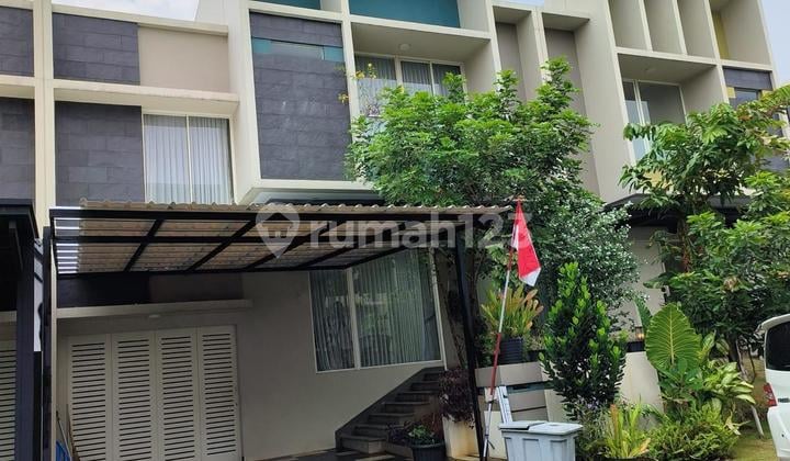 Rumah 3 Lantai Hadap Utara Di The Symphonia Serpong