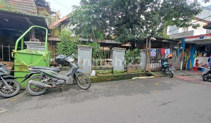 Rumah Tua Cocok Bangun Kost Wilayah Tanjung Gedong, Jakarta Barat