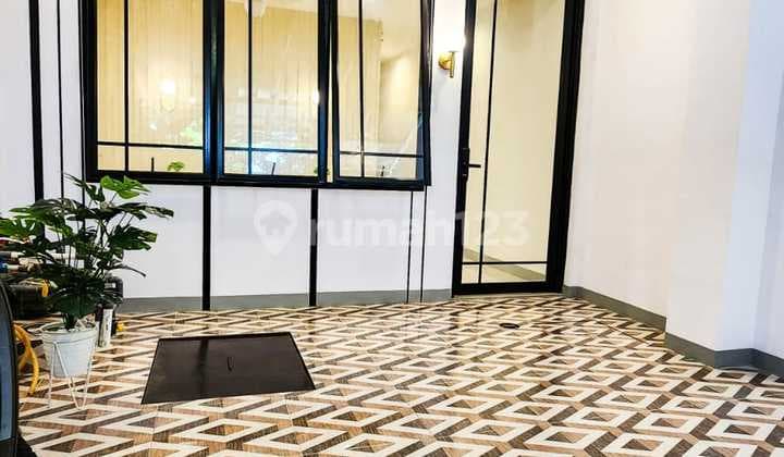 For Sale: New 24-Room Boarding House in Tanjung Duren, Highly Strategic Location. Close to Central Park Mall, Taman Anggrek Mall, Untar and Trisakti Universities.