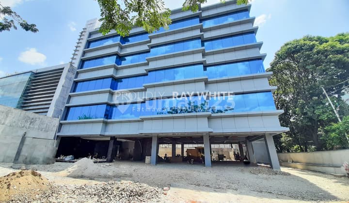 Gedung Baru 5 Lantai di TB Simatupang Siap Pakai
