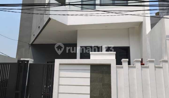 Rumah 4 Lantai Bagus Semi Furnished Siap Huni SHM Sunter, Jakarta Utara