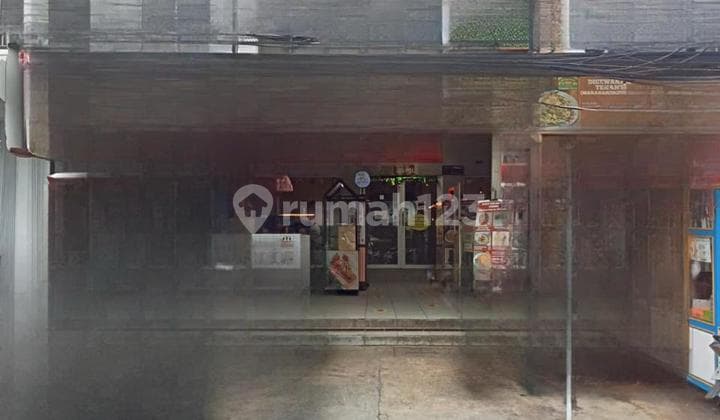 6041-Ju di Jual Rumah untuk Usaha 3 Lantai Disunter Agung