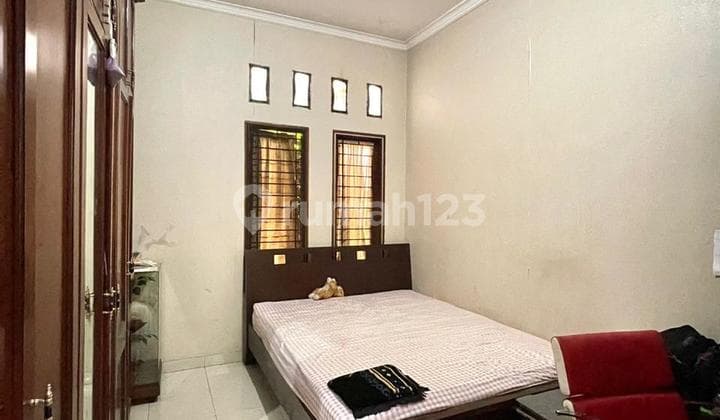 Nice House for Sale in Kebayoran Lama