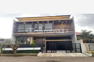 Modern Re-Built House with Swimming Pool in Sector 9 Bintaro Jaya
