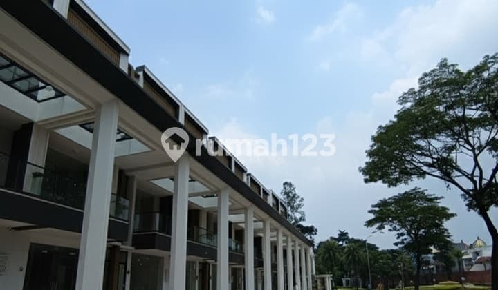 Menteng Studio Loft Konsep Studio Loft, Gading Serpong