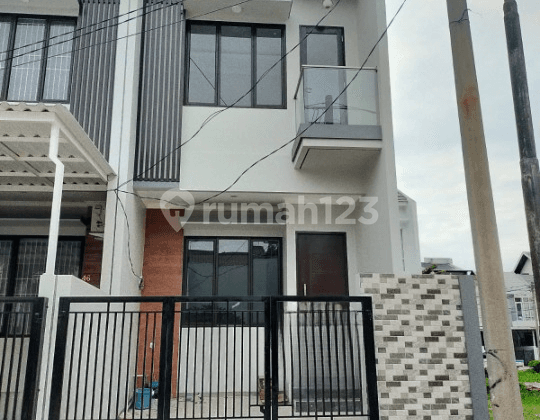 Rumah Dijual Kelapa Gading, Luas 4x15 Meter, Kode 14742 Jn