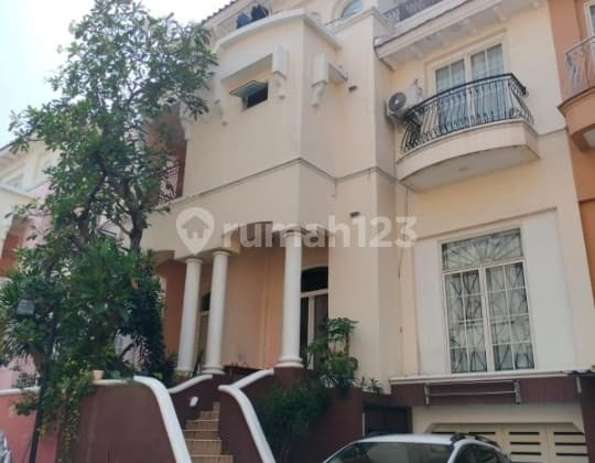 Rumah Dijual Ancol, Semi Furnish, Luas 8x15 Meter, Kode :20001 Ak/Jn