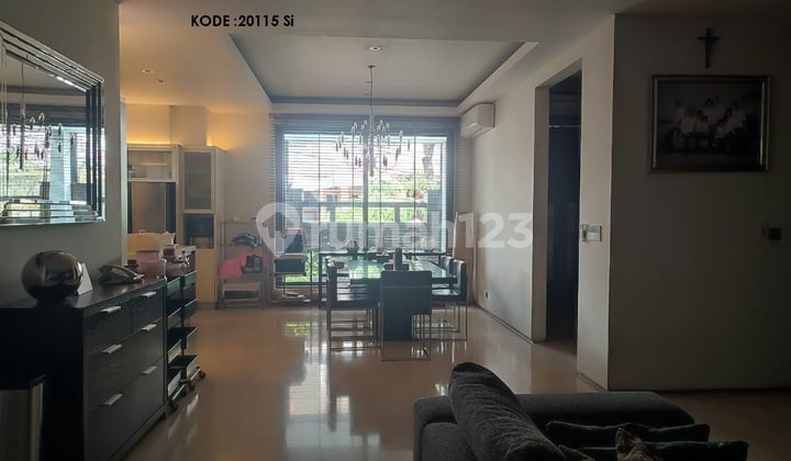 House for Sale in Sunter, Area 300 Meters, Code 20115 Si
