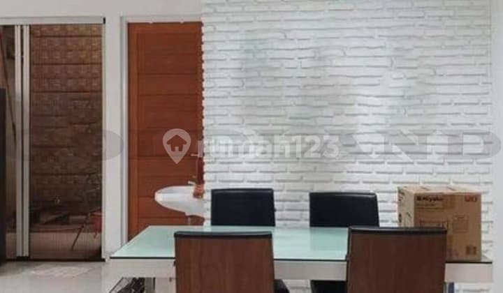 Rumah Dijual Sunter, Semi Furnish, Luas 8x18 Meter, Kode 20337 Bn Li