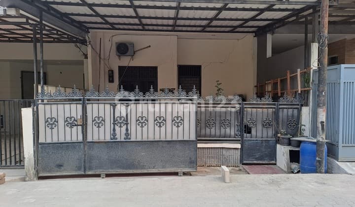 For Sale House in Sunter, Area 6x20 Meters, Code: 21466 Ha