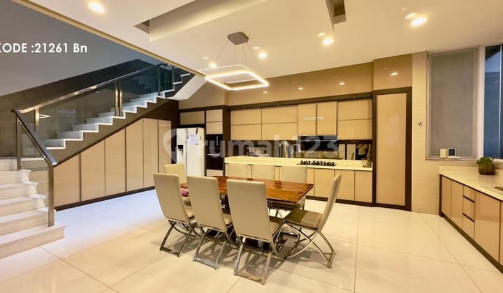 House for Sale in Sunter, Fully Furnished, Area 10x18 Meters, Code: 21261 Bn