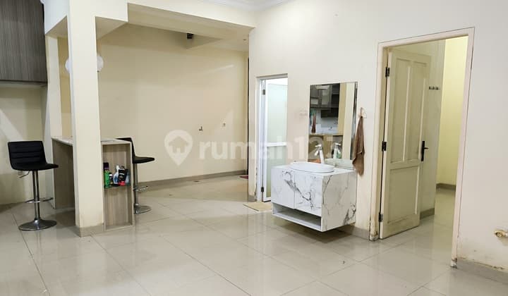 House for Sale in Sunter, Hook, Area 14x11 Meters, Code: 21251 Bn