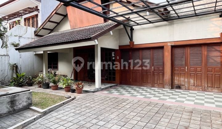 Rumah Berlokasi Premium Dekat Scbd, Senopati Astamall