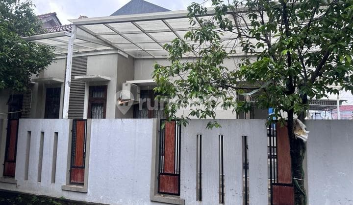 Dijual.rumah di Galaksi Dekat Mall