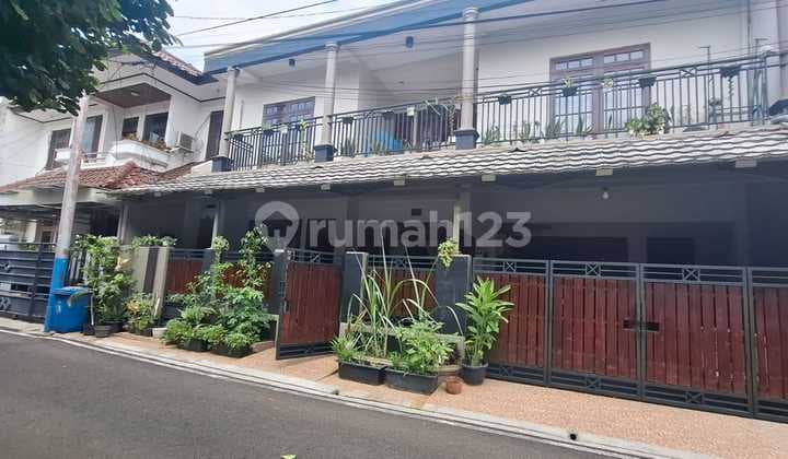 Rumah Di Kayu Putih Depan Taman Akses Jalan Lebar Bebas Banjir