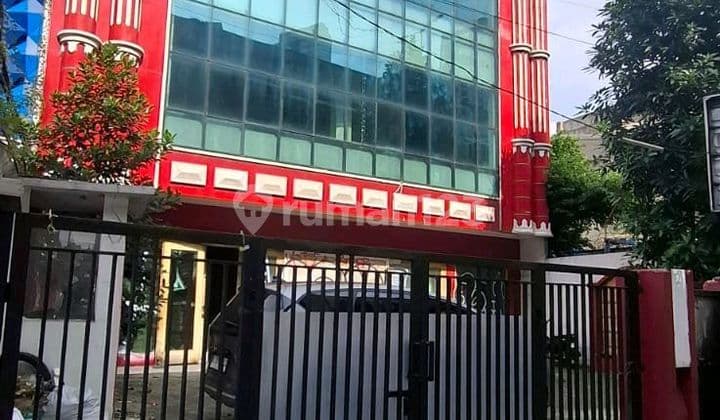 Gedung Perkantoran di Kasablanca Kuningan Jakarta Selatan