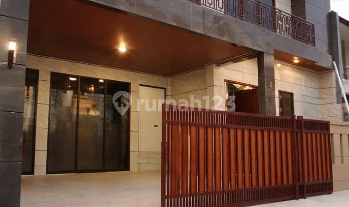 Rumah Baru Siap Huni di Kayu Putih Jakarta Selatan