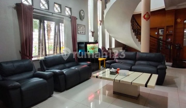 Rumah Hook Dijual Cepat Komplek Cemara Asri Jalan Kemuning