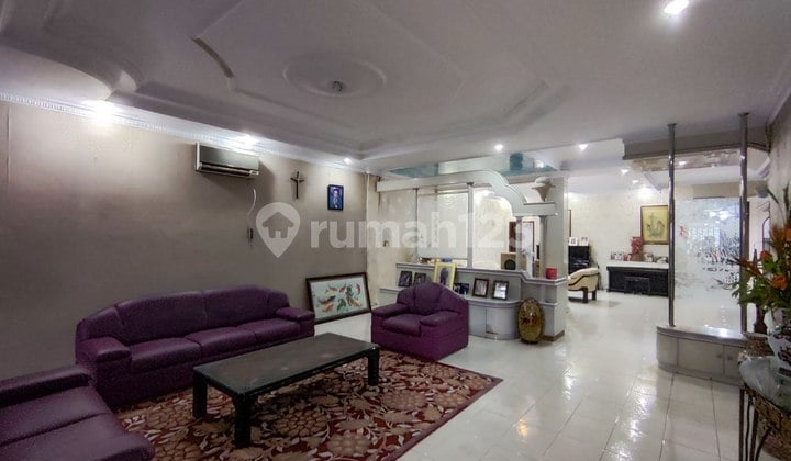 Villa Polonia Medan Murah Dan Luas Di Jalan Taman Polonia