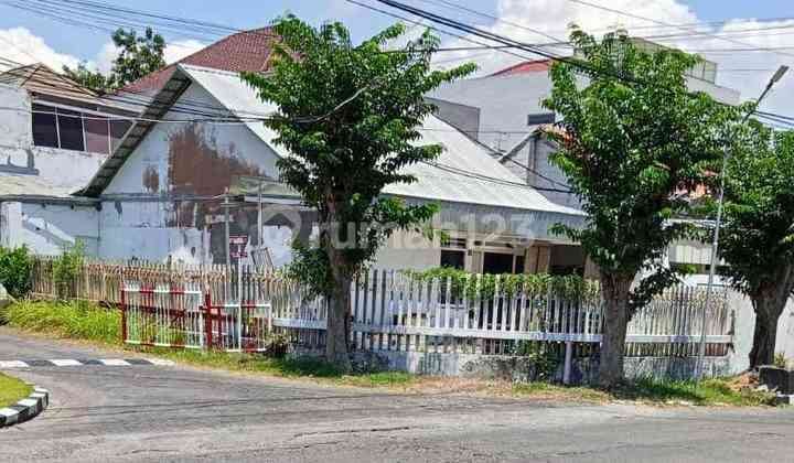 Rumah Hitung Tanah Strategis Darmo Permai Selatan (DB)