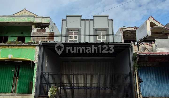 Ready-to-use Commercial Shophouse in Balongsari Manukan Area (Dna)