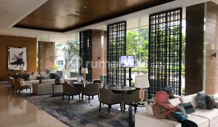 Apartement Capitol Suites 1 BR Semi Furnished Bagus