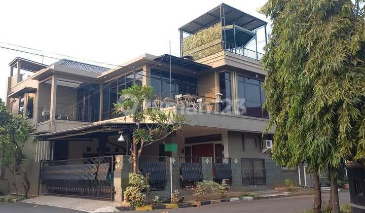 Rumah Mewah 2 Lantai Hook Ada Roof Top di Duta Harapan