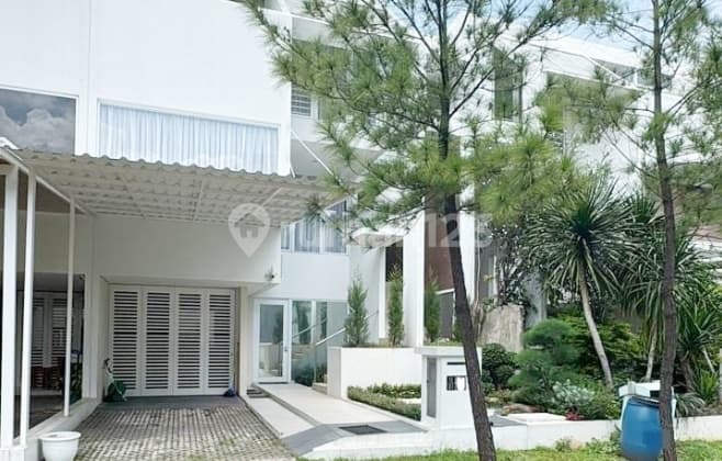 Rumahbagus 3 Lantai di Cluster Asera One East Harapan Indah