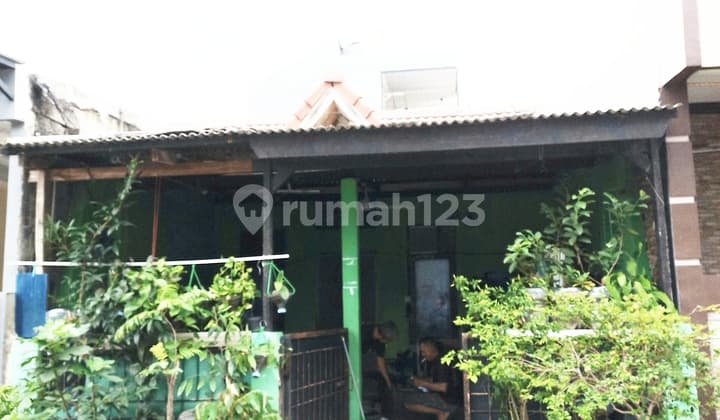 Rumah Vila Mutiara Gading 3 Depan Lapangan