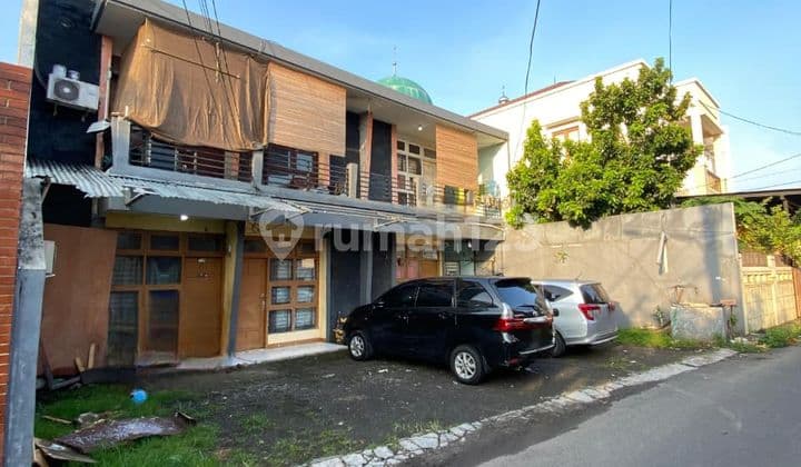 Kontrakan 8 Pintu Lokasi Strategis di Curug Pondok Kelapa Jakarta Timur