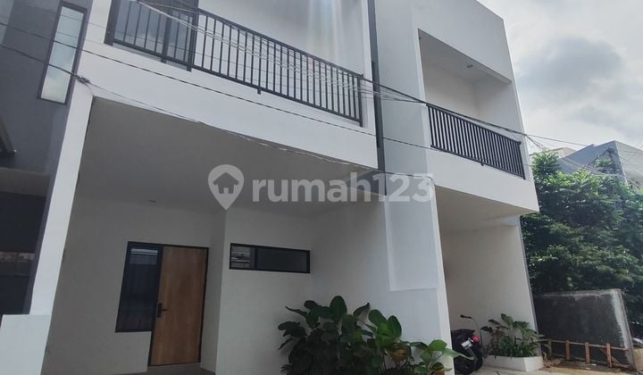 Rumah Baru 2 Lantai DP 0 Booking 2 Juta Siap Huni di Ciracas Jakarta Timur
