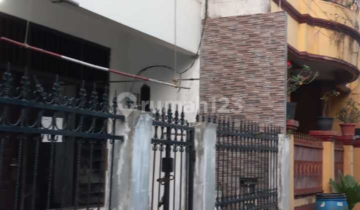 Rumah Kost Murah 2 Lantai 9 Kamar di Perumnas Klender Duren Sawit Jakarta Tim