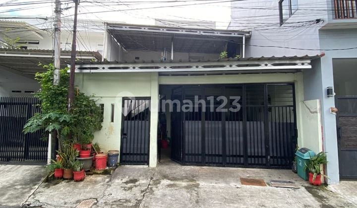 Rumah dan Kost Murah Luas Strategis di Matraman Raya Jakarta Tim